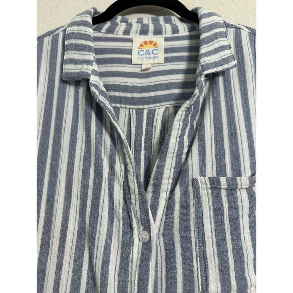 C&C California Women Blue Button-Down Shirt Large Gauzy Beach nautical - Picture 3 of 10